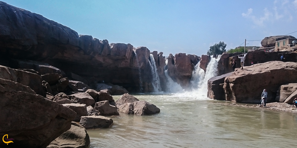 تصویری از آبشار آفرینش