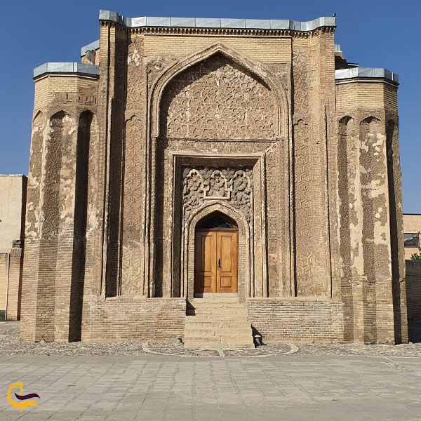 تصویری از گنبد علویان همدان