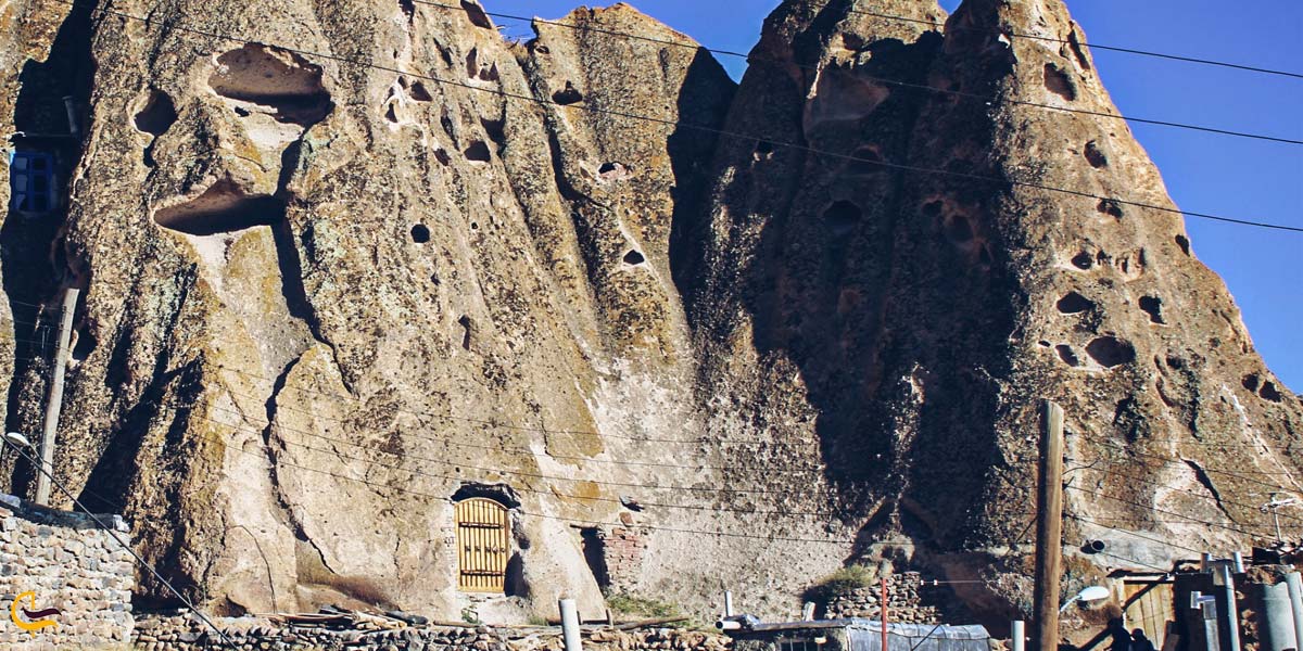 تصویری از معماری خانه های روستایی کندوان 