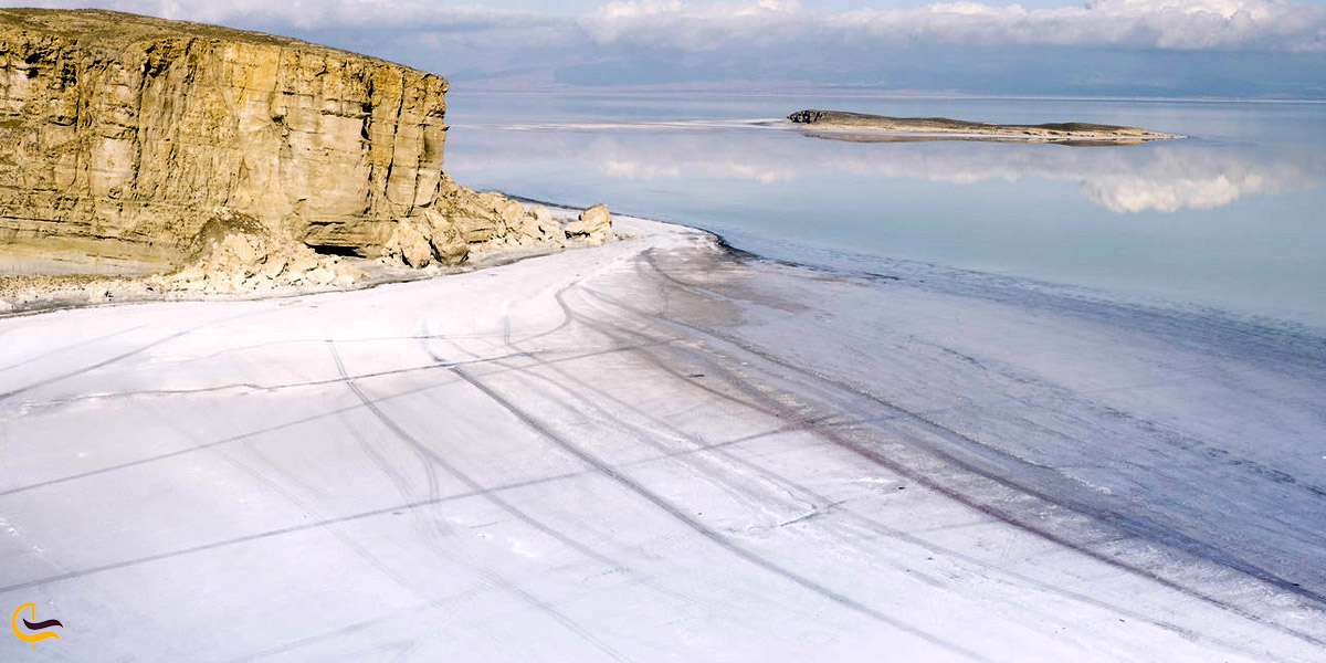 تصویری از دریاچه ارومیه
