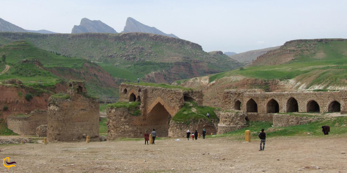 تصویری از پل تاریخی گاومیشان