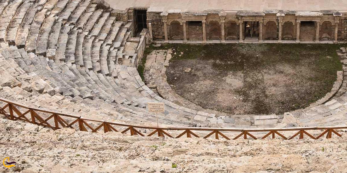 تصویری از آمفی تئاتر هیراپولیس