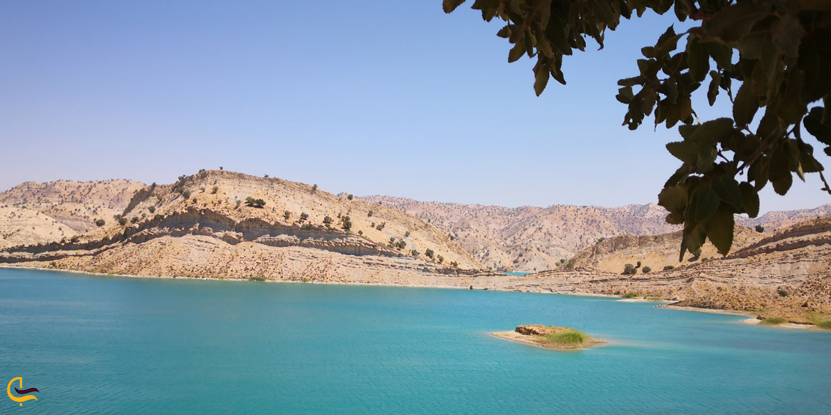 تصویری از طبیعت دریاچه سد ایلام