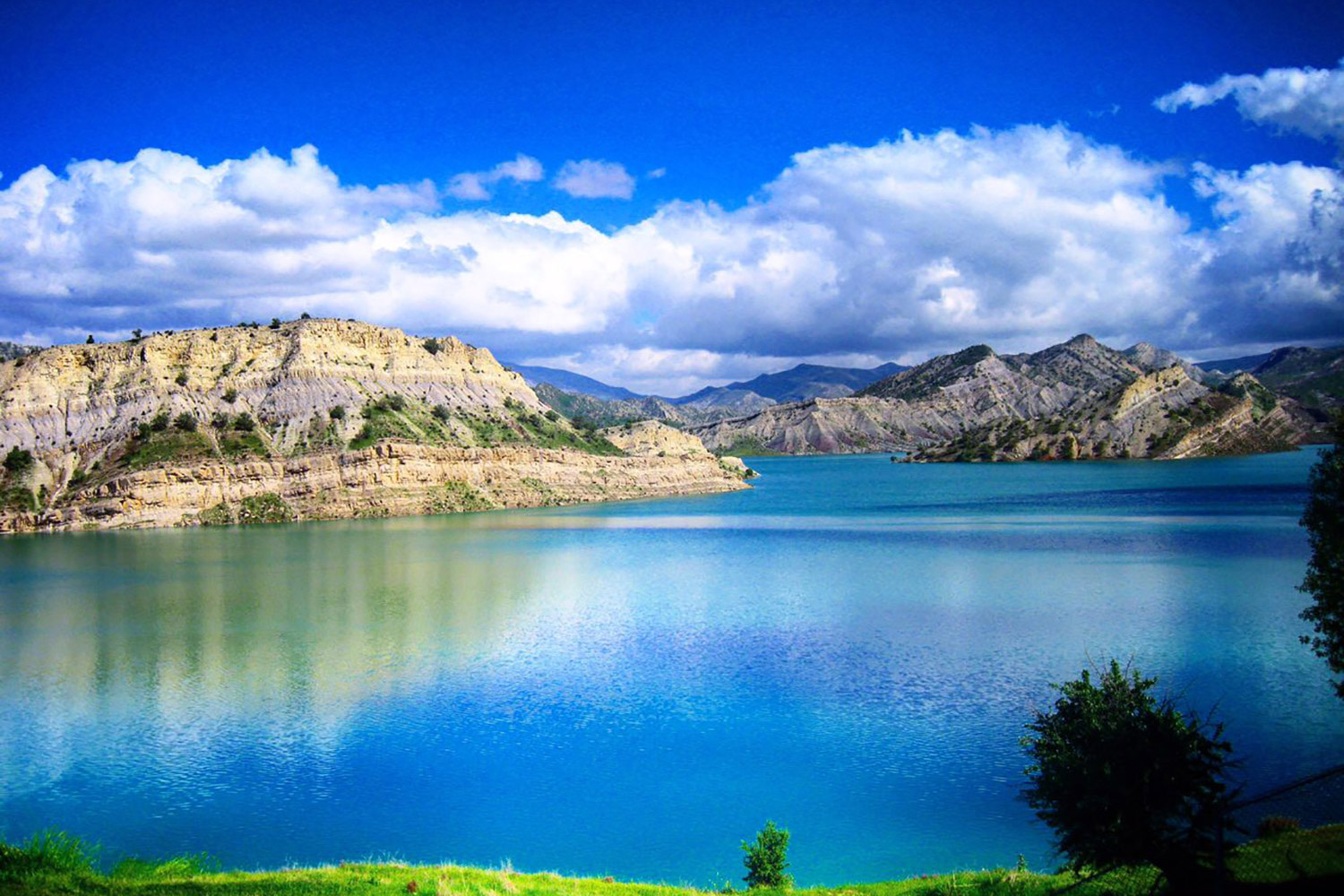 دریاچه سد ایلام | سدی ساده ولی پرجاذبه | ره بال آسمان
