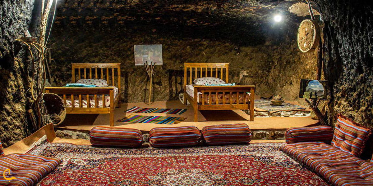 نمایی ازمعماری داخلی خانه‌های روستای تاریخی میمند