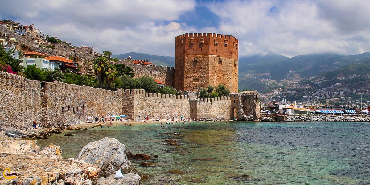 تصویری از قلعه سرخ 