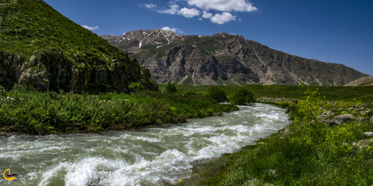 تصویری از طبیعت پارک ملی لار دماوند