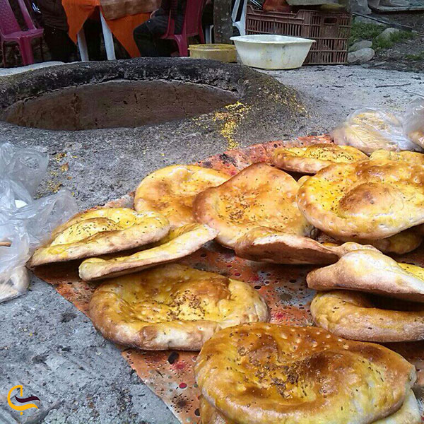 نمایی از نان محلی روستای نامق