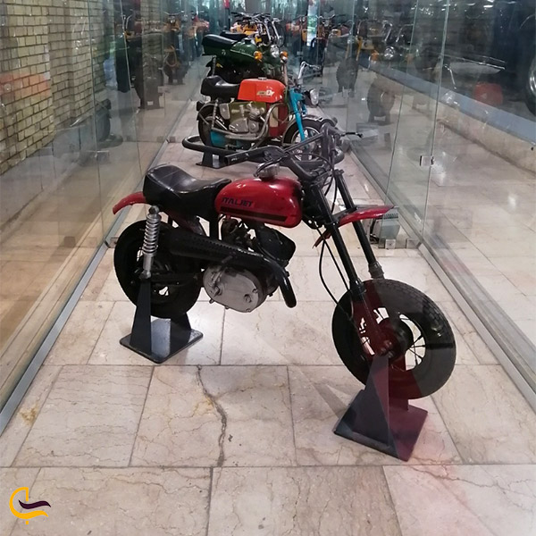 نمایی از موتور سیکلت سنگین موزه