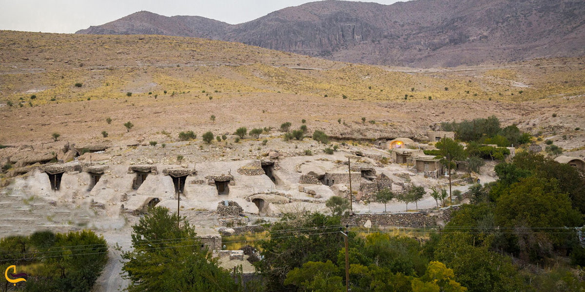 نمایی ازطبیعت و پوشش گیاهی روستای تاریخی میمند
