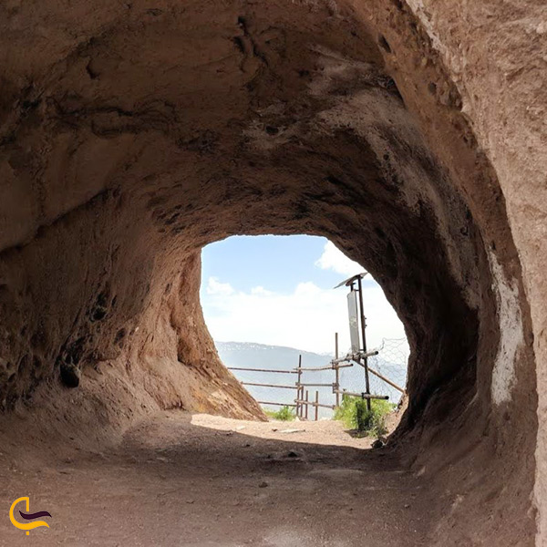 تصویر بخش های مسکونی قلعه الموت