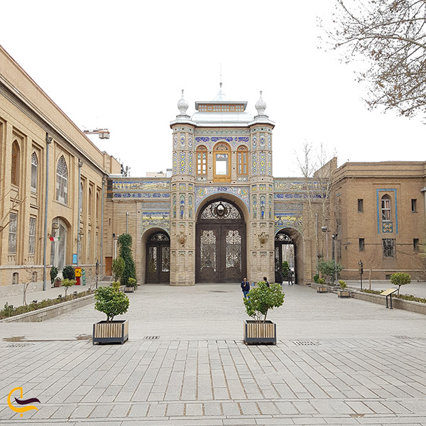 تصویر سه ورودی سردر باغ ملی تهران