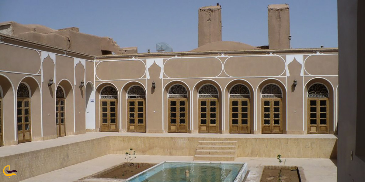 نمایی از خانه سنایی اردکان