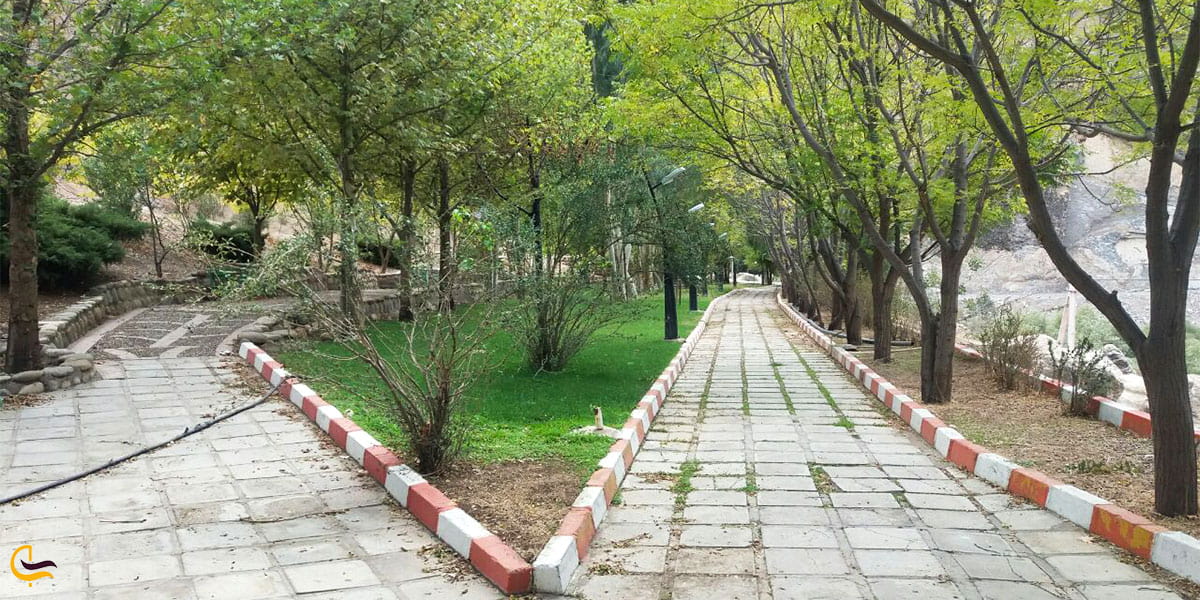 نمایی از پارک ساحلی سپیددشت لرستان