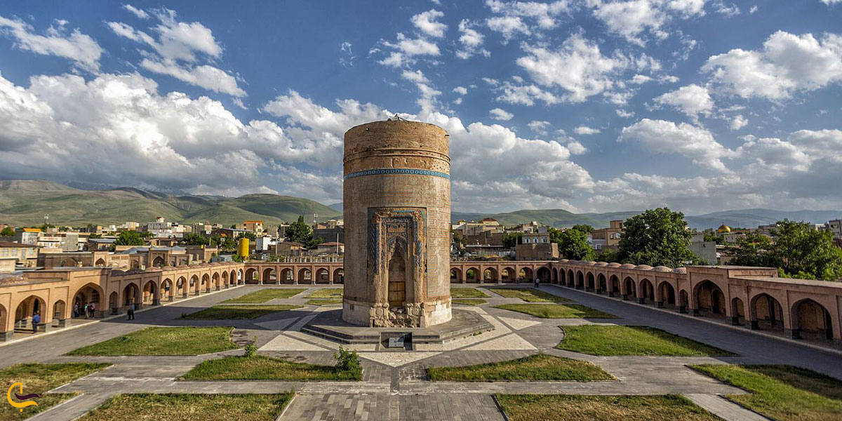 تصویری از بقعه تاریخی شیخ حیدر 