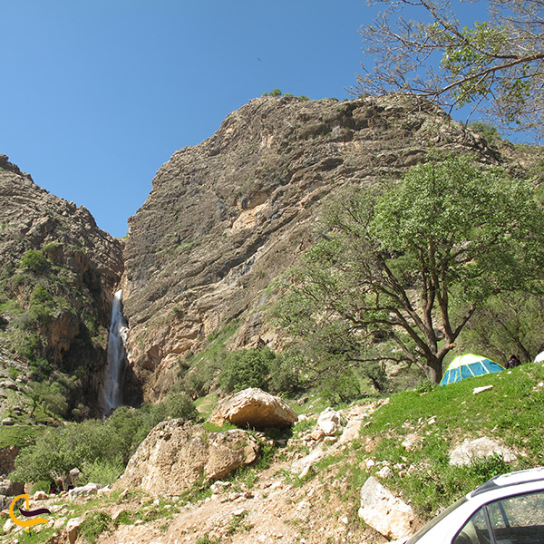 بهترین زمان سفر به خرم آباد و بازدید از آبشار نوژیان