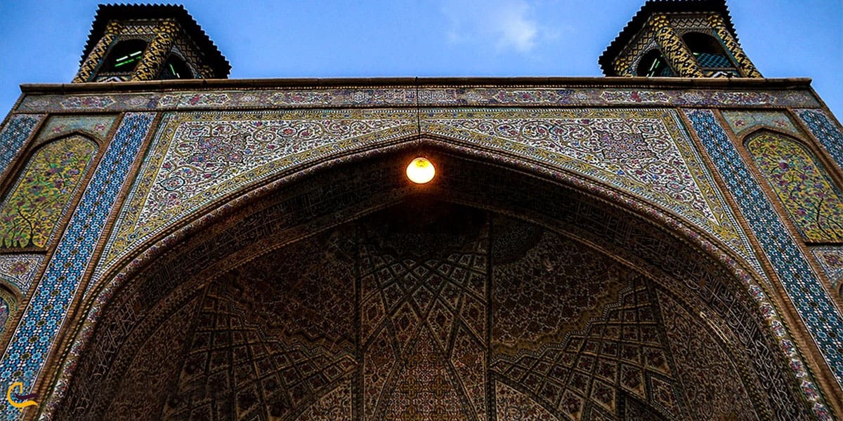 نمایی از عظمت و ظرافت مسجد وکیل