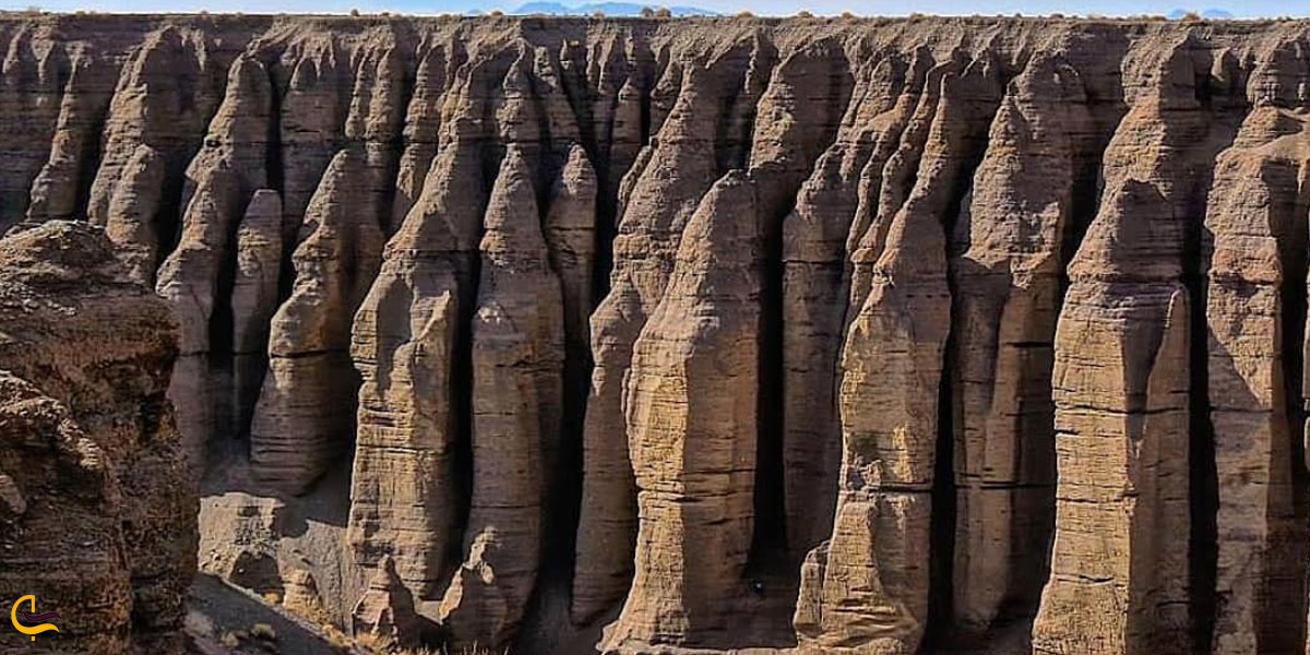 تصویری از صخره های دره راگه