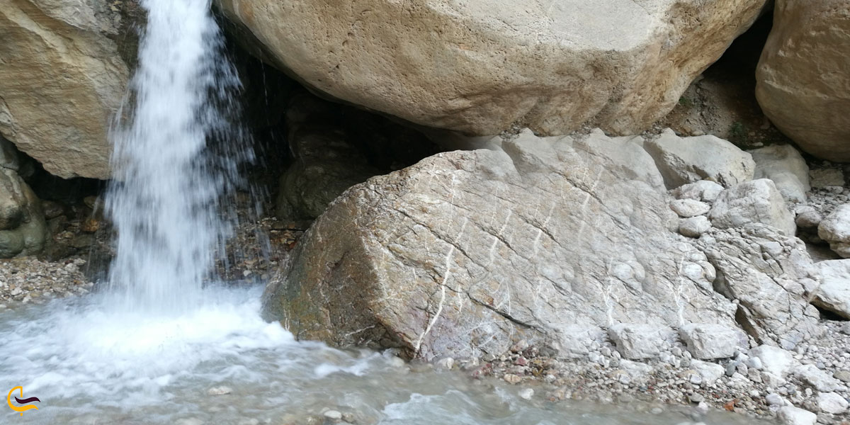 تصویری از آبشار جوپار