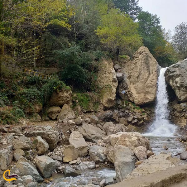 تصویری از طبیعت آبشار کوشم