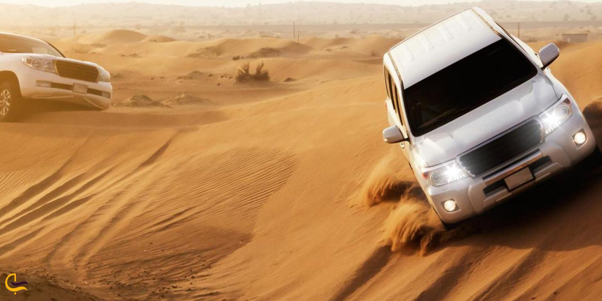 تصویری از خودرو در دل صحرای ال وادی