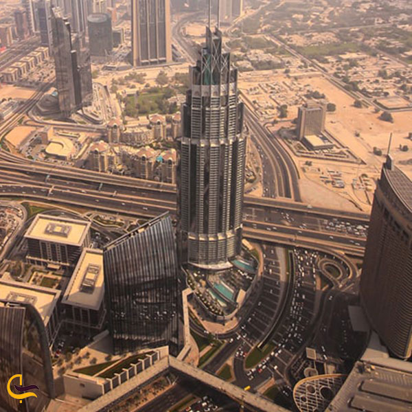 نمایی کلی از برج خلیفه دبی