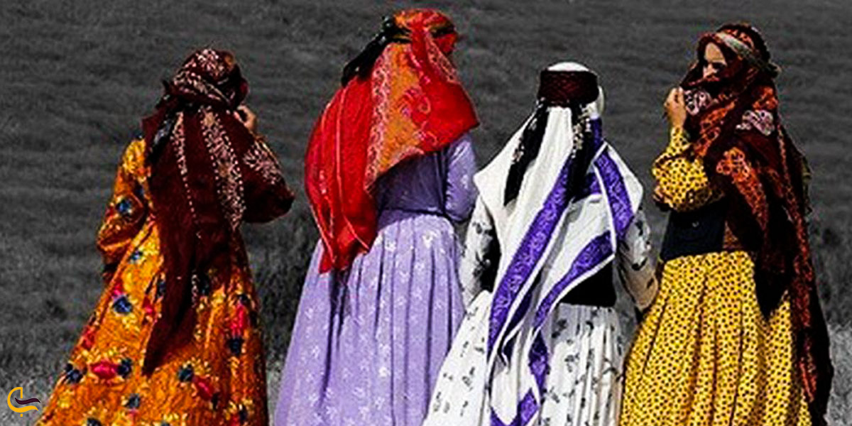 تصویری از لباس محلی ماهان