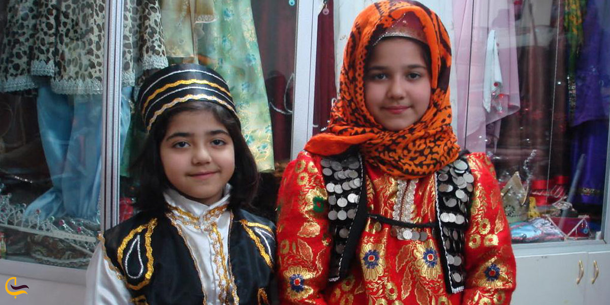 تصویری از لباس محلی آذربایجان