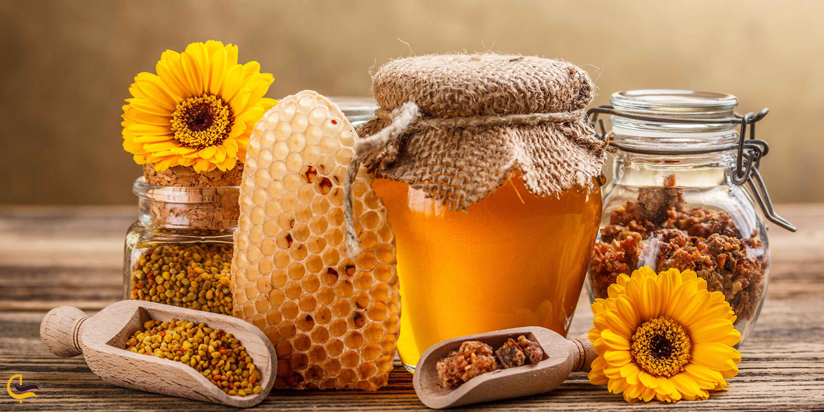 تصویری از عسل طبیعی روستای دولاب