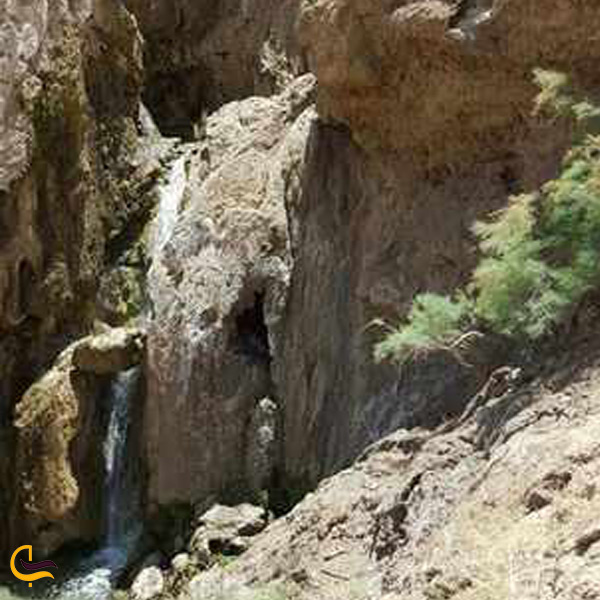 تصویری از آبشار مکی راور