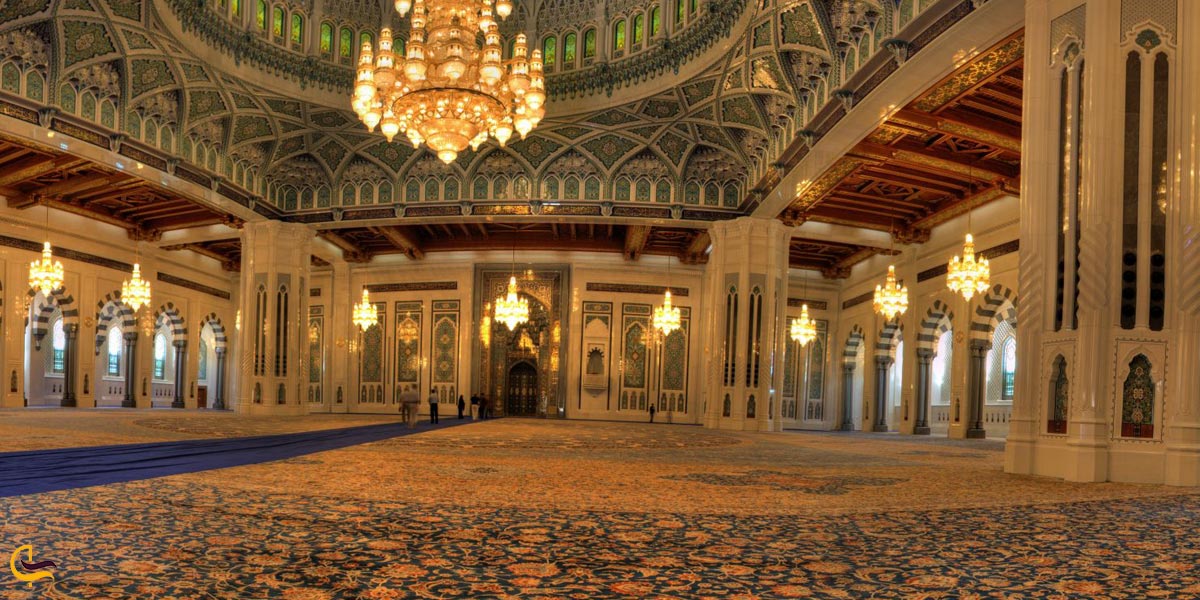 تصویری از فرش ایرانی در مسجد سلطان قابوس