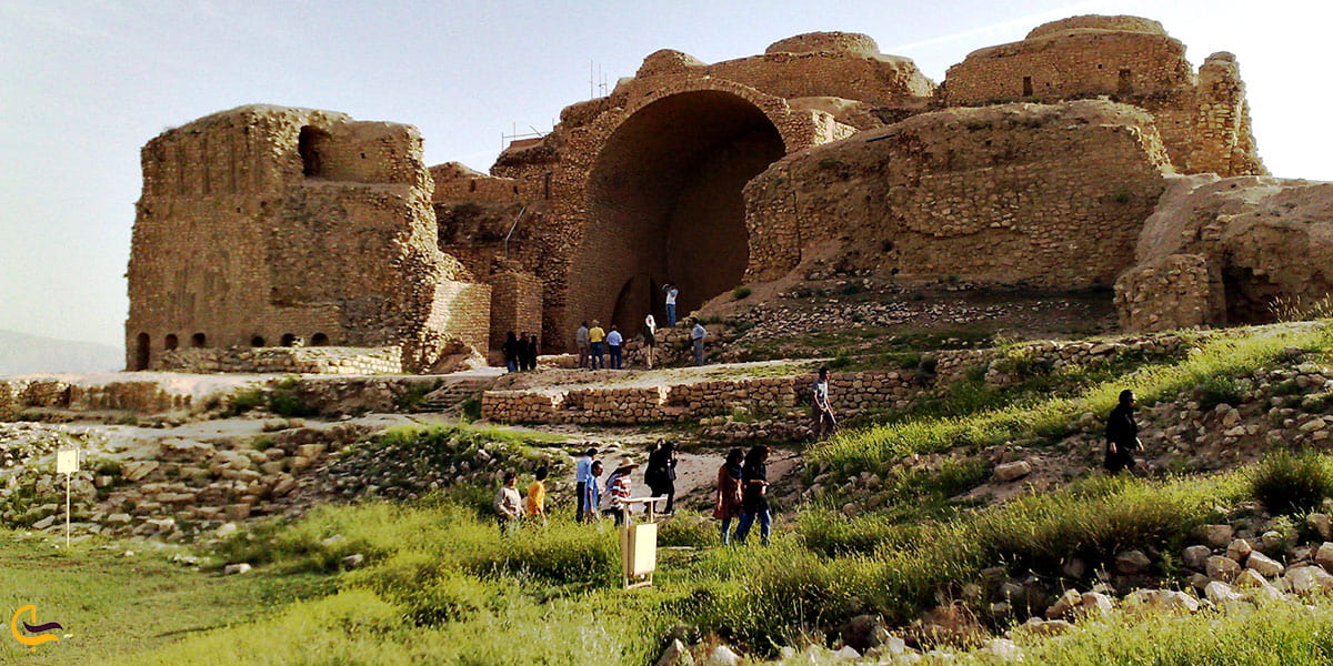نمایی ازکاخ اردشیر بابکان