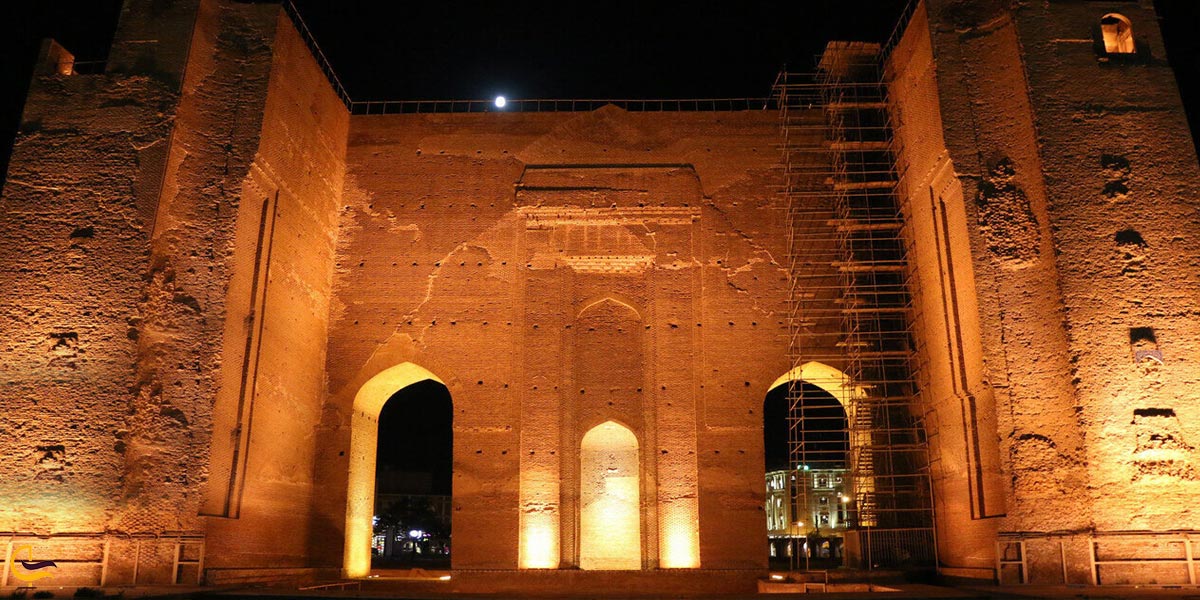 تصویری از ارگ علیشاه تبریز