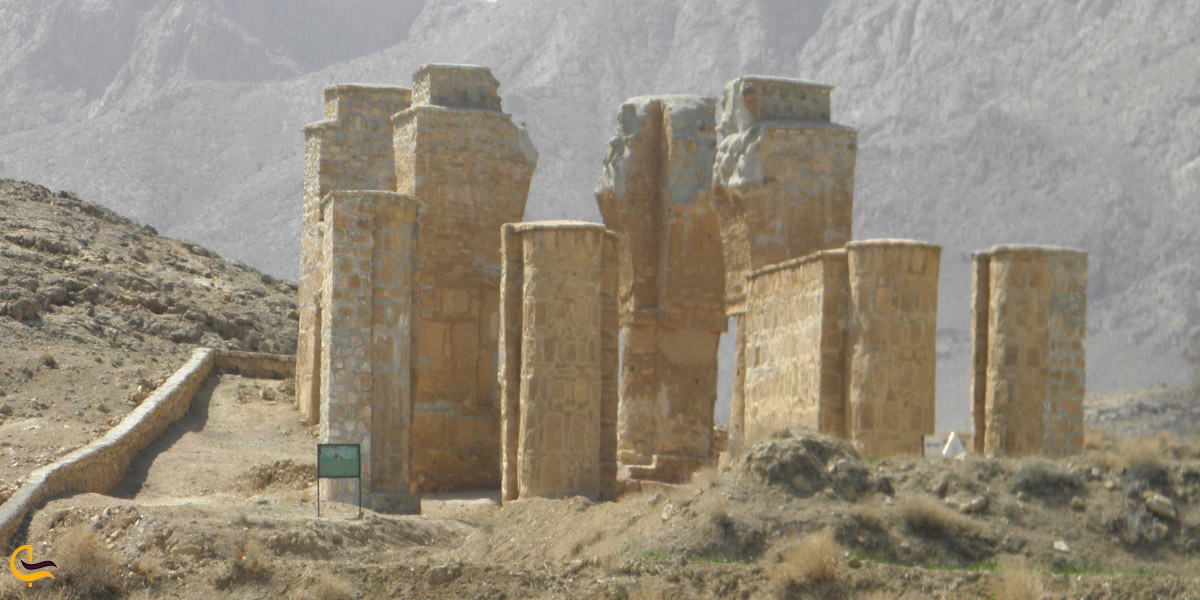 تصویری از آتشکده آتش کوه