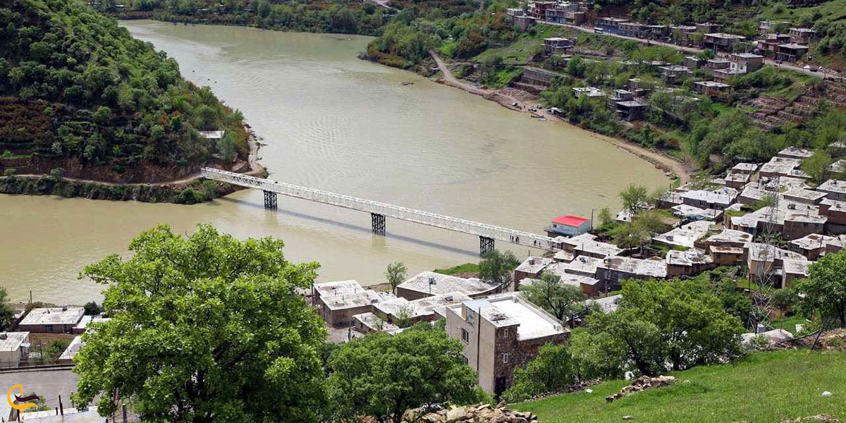 نمایی ازدریاچه سد داریان