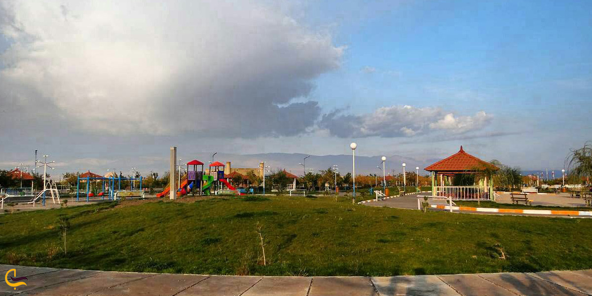 تصویری از فدک پارک