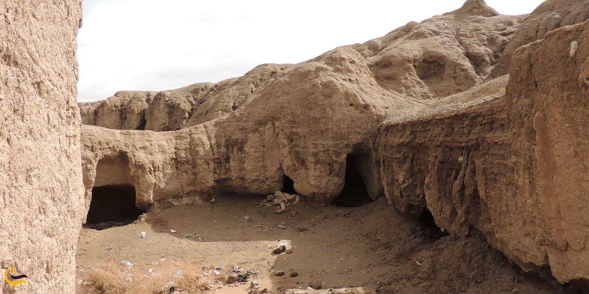 تصویری از قلعه جمشیدی