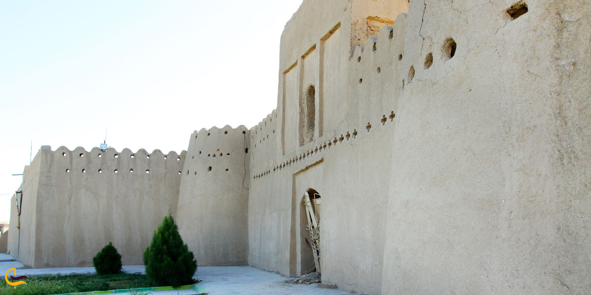 تصویری از قلعه حیدر آباد خاش