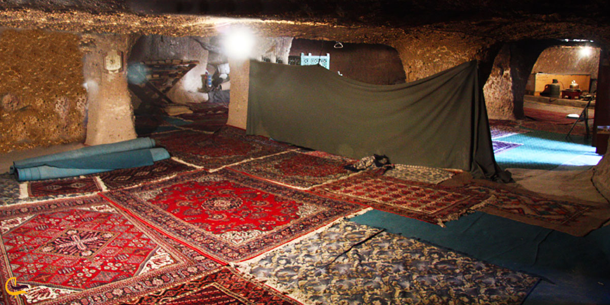 نمایی ازحسینیه میمند