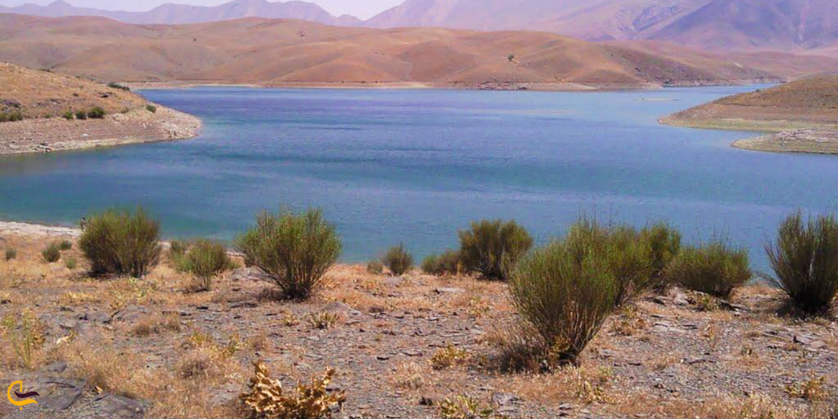 عکس ازدریاچه پشت سد گلپایگان