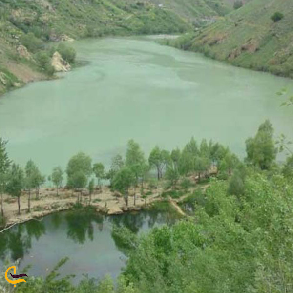 تصویری از دریاچه و سد های طبیعی در روستای آب اسک