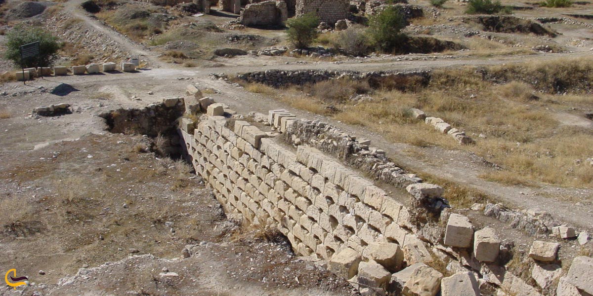 تصویری از کاخ والرین در شهر تاریخی بیشاپور