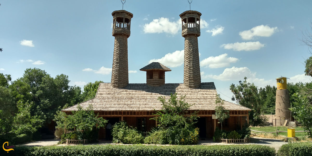 تصویری از مسجد چوبی در دهکده چوبین نیشابور