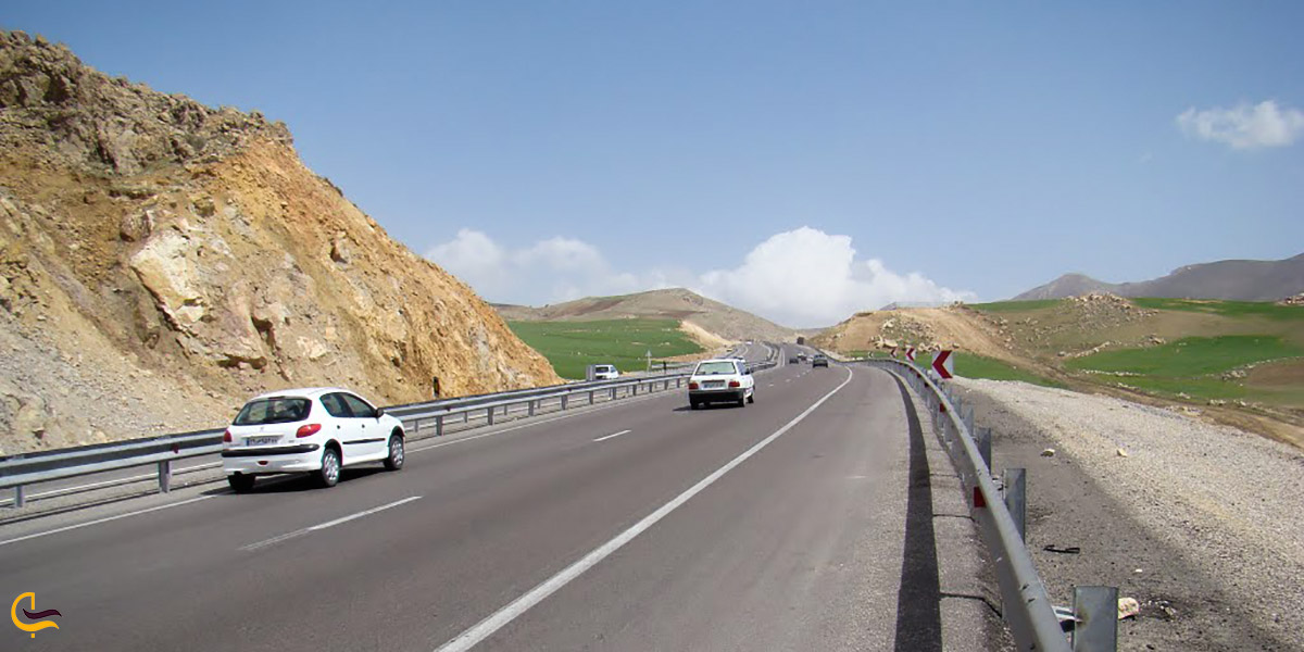 نمایی از جاده جم