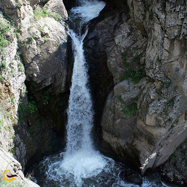 تصویری از آبشار گورگور