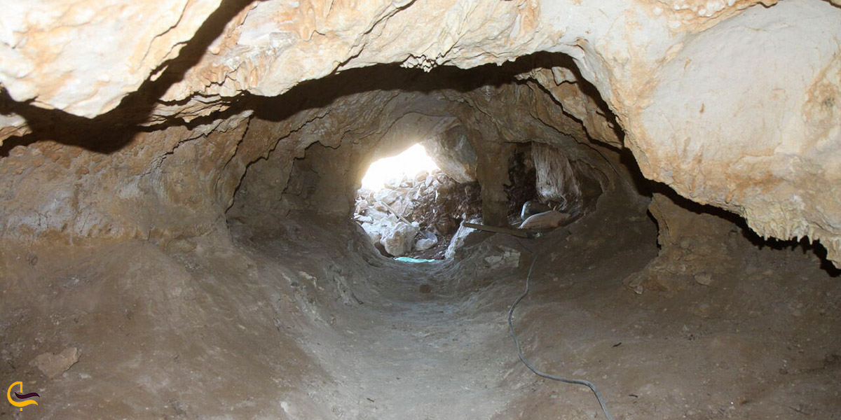 نمایی ازغار تلاین