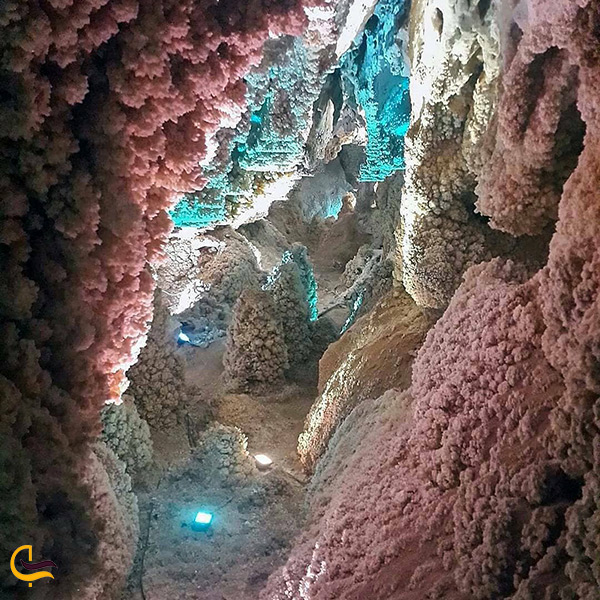 بازدید از غار نخجیر دلیجان