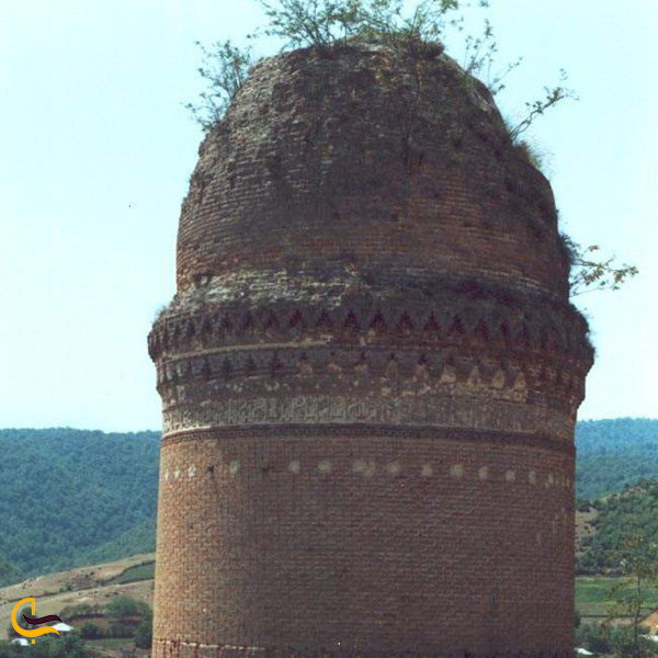 تصویری از قلعه شاه نشین
