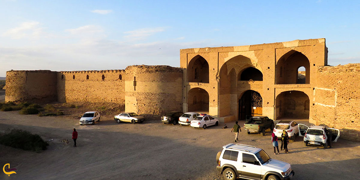 عکس کاروانسرای دیرگچین