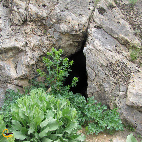 عکس ورودی غار کوه گره